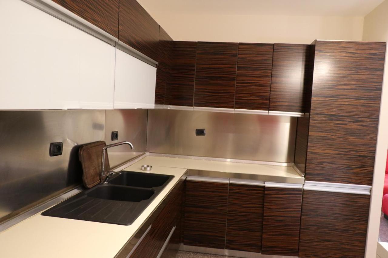 Twin Apartamento Golem (Tirana)